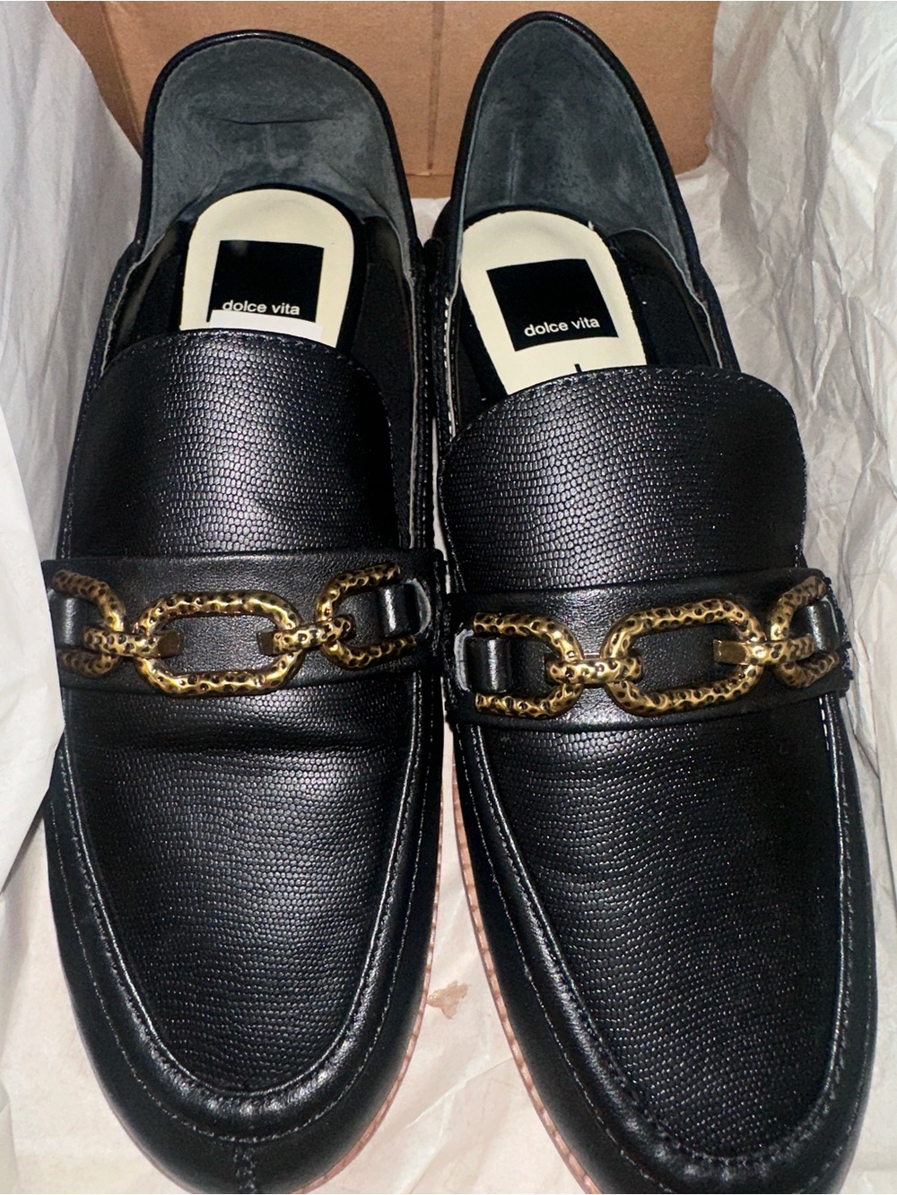 Dolce Vita || NIB || Reign Black Leather Loafers w/ Gold Chain Accent - Picture 2 of 6
